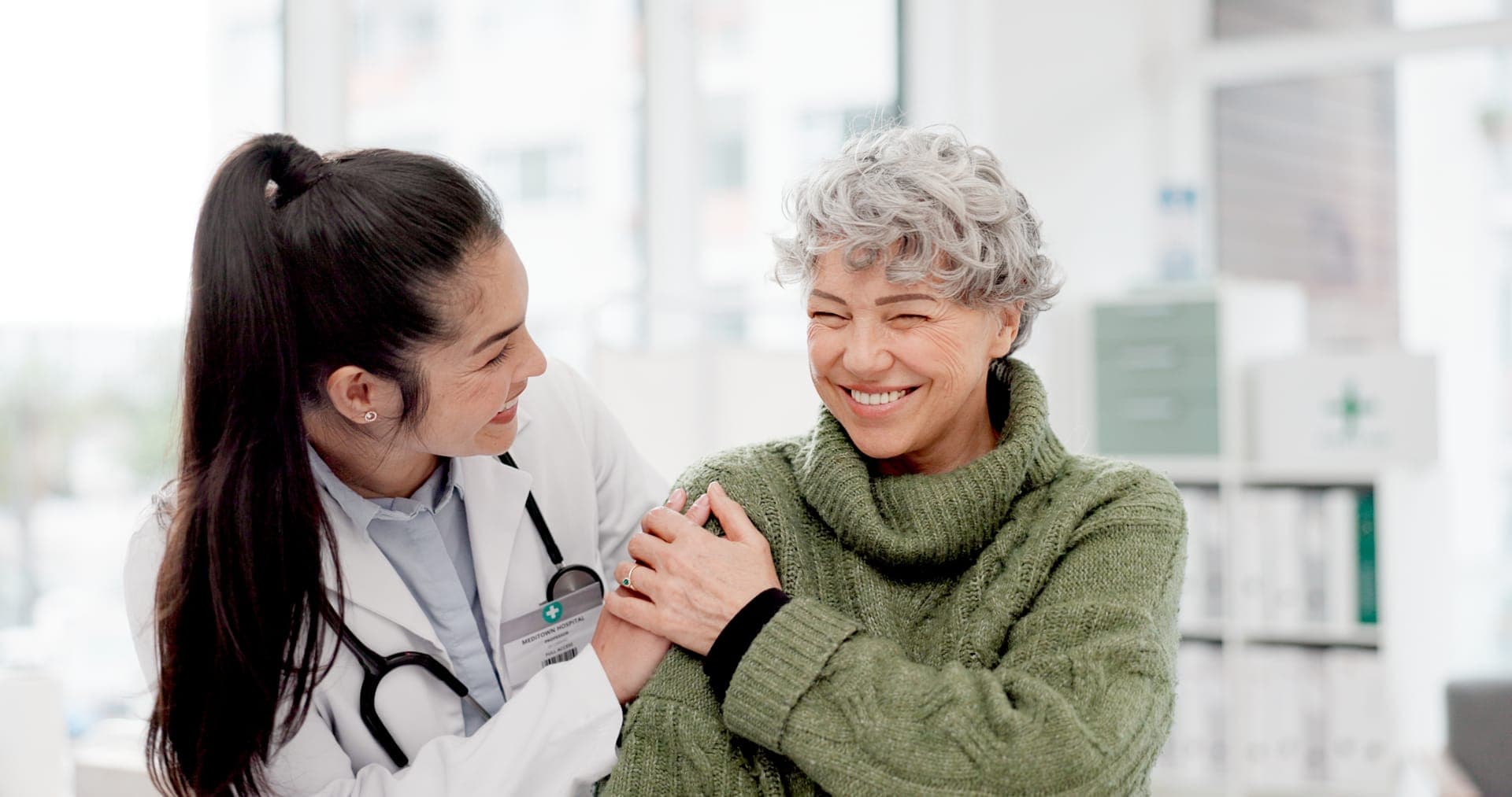Professionnel de santé accompagnant un patient